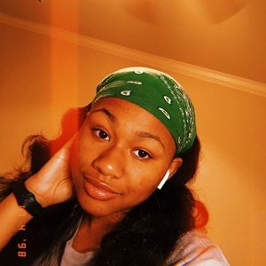 Meet your Posher, Kennedy